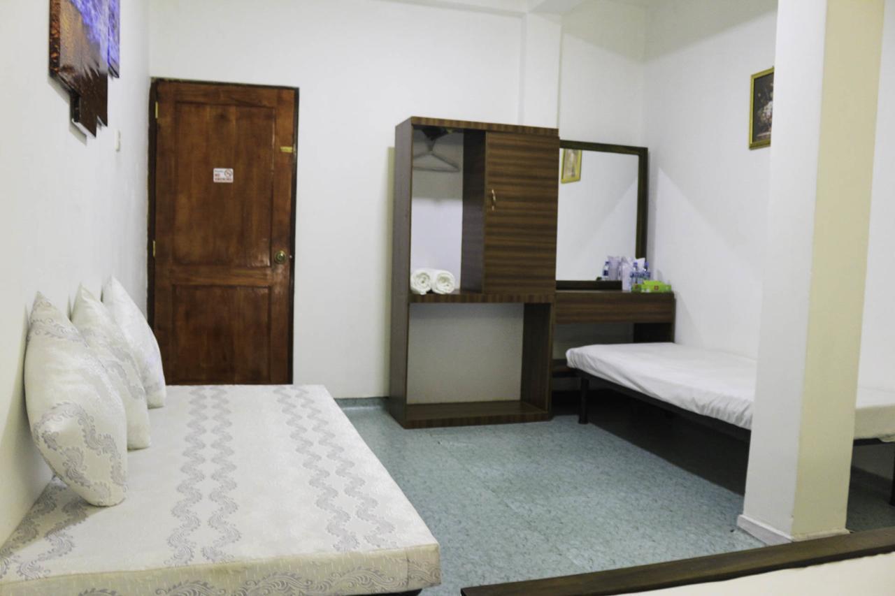Yoho Travellers Residence 康提 外观 照片