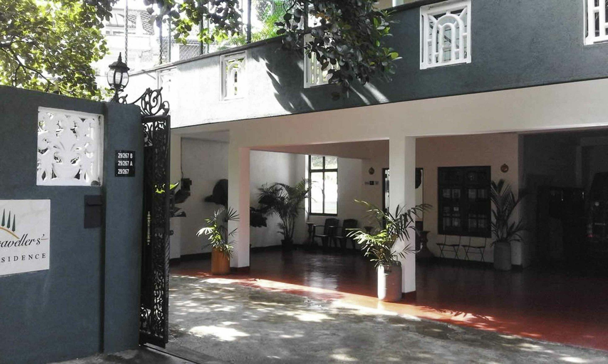 Yoho Travellers Residence 康提 外观 照片